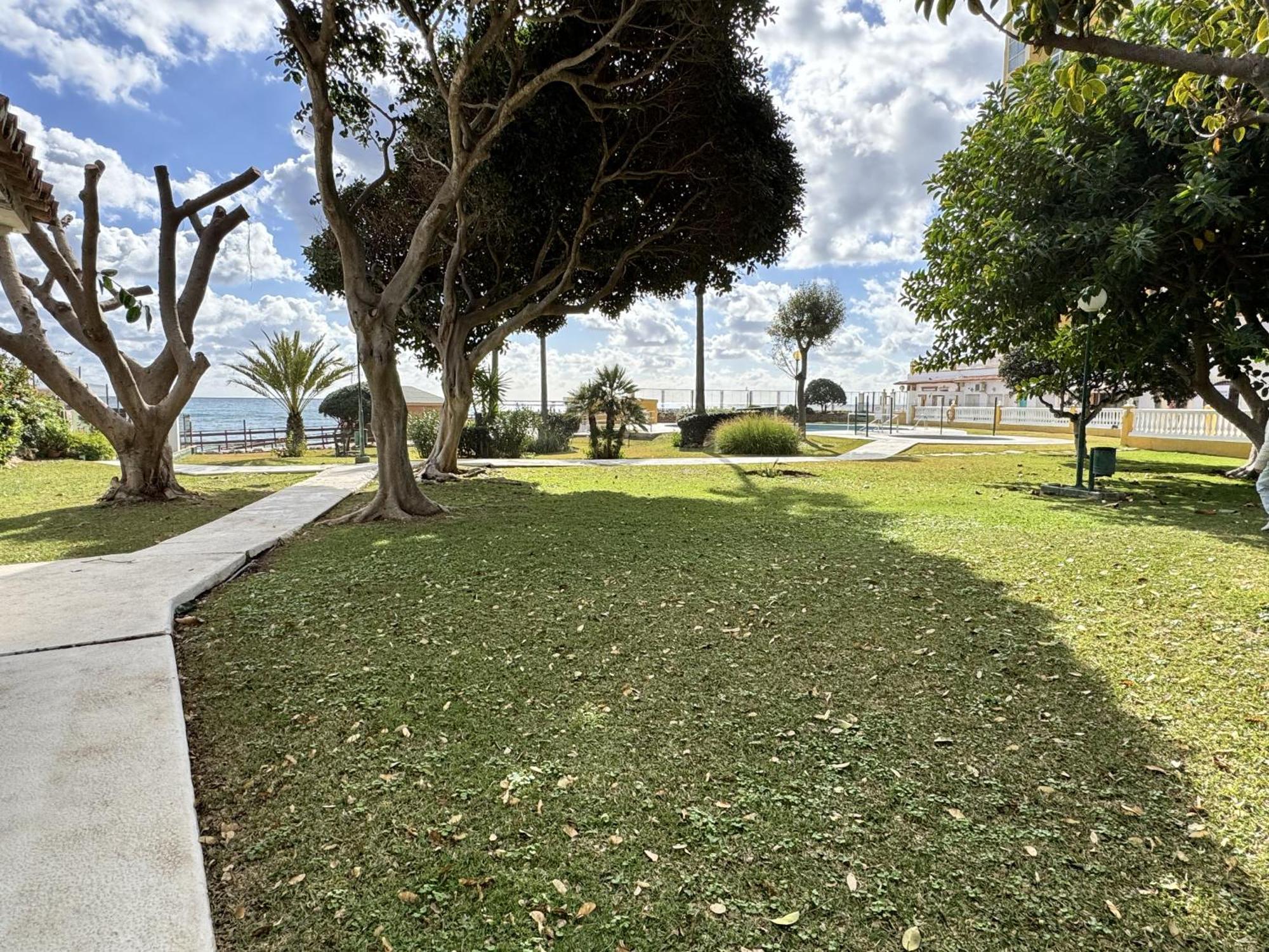 Beachfront Studio ,The View Calahonda, Panoramic Sea Views Sitio de Calahonda Exterior photo
